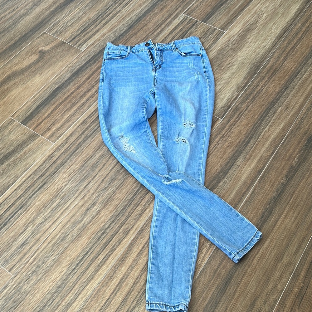 Worn with love, stylish pair of jeans size small